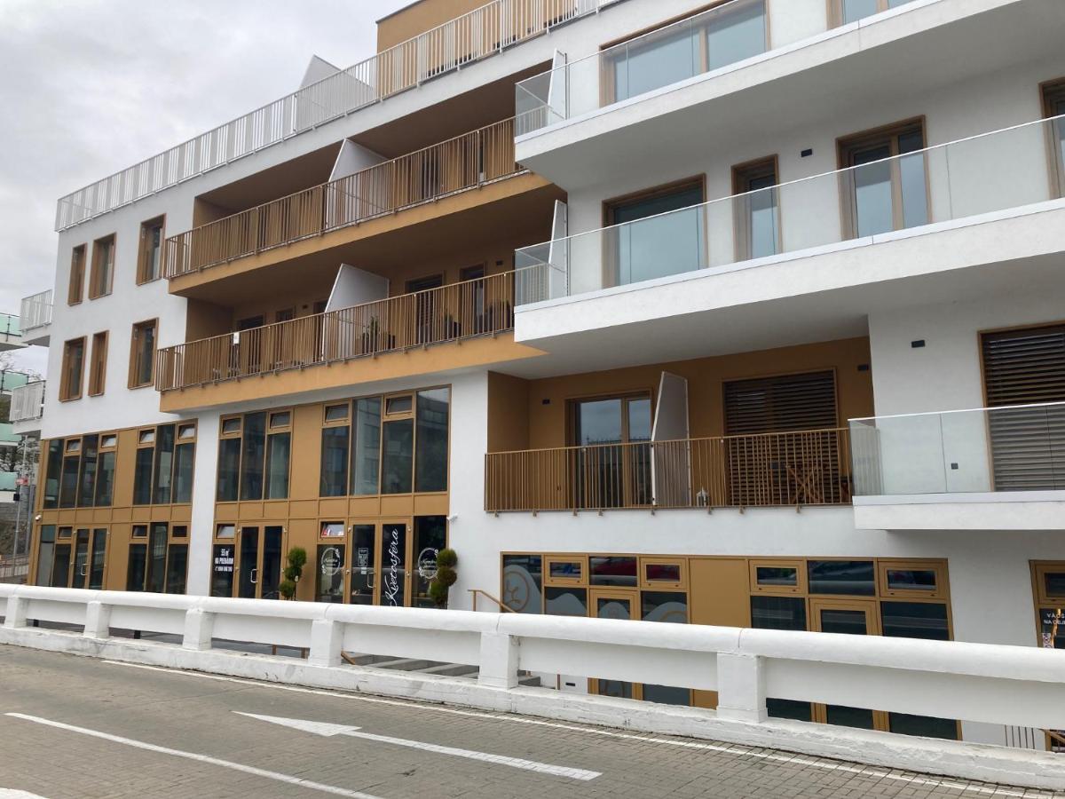Stylovy Apartman A409 V Centre Nr, Parkovanie V Cene Nitra Exterior photo