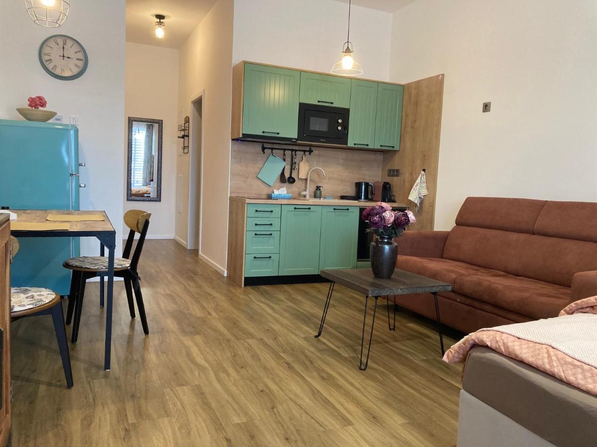 Stylovy Apartman A409 V Centre Nr, Parkovanie V Cene Nitra Exterior photo